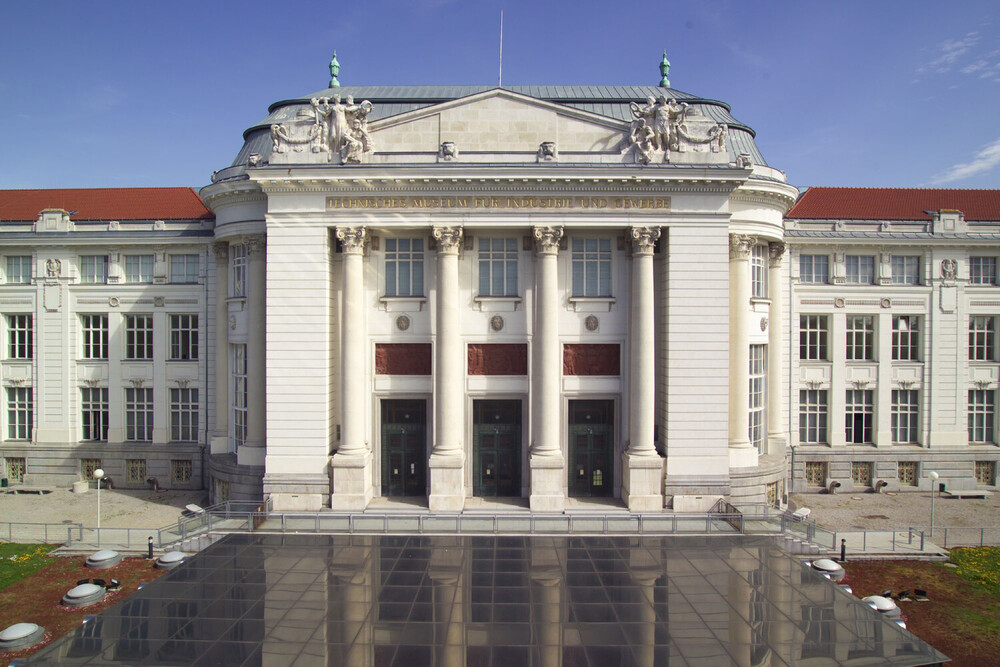 Vorderansicht Museum