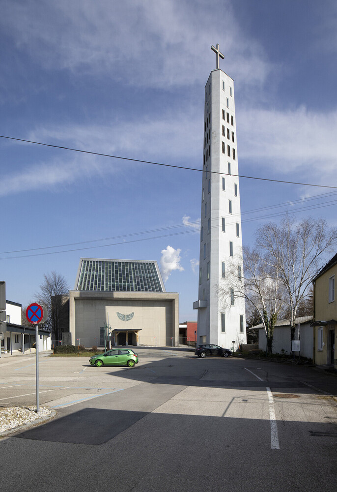 Pfarrplatz Lenzing