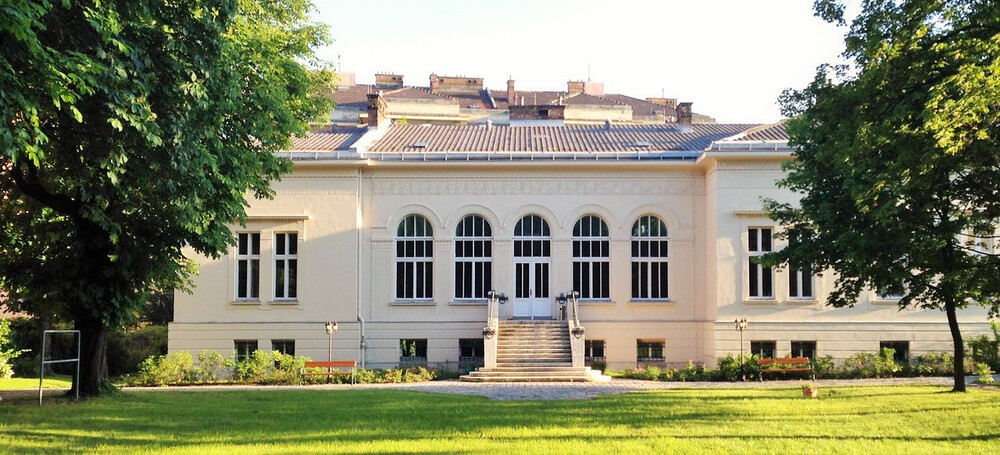 Bahá'í Center Austria, Gartensicht